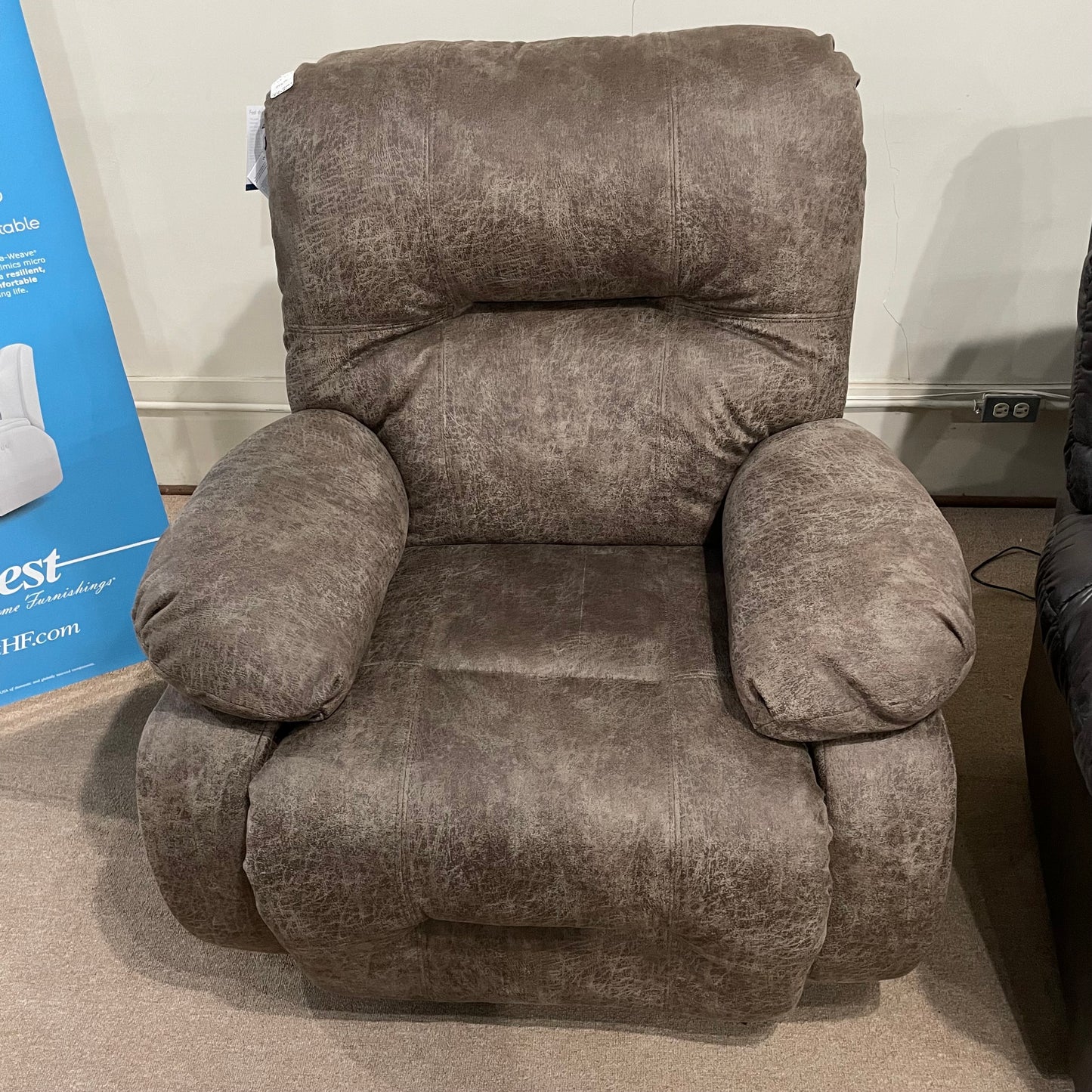 8MZ87 Power Recliner