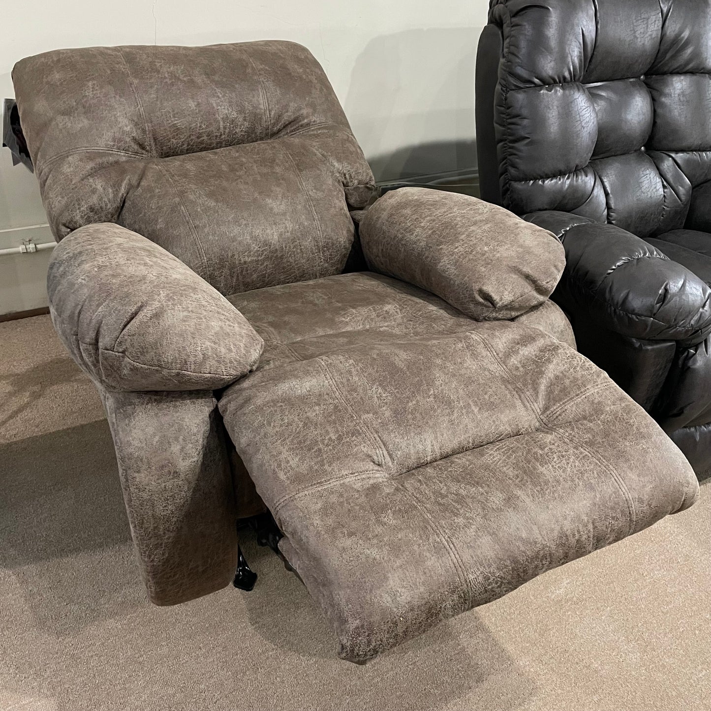 8MZ87 Power Recliner